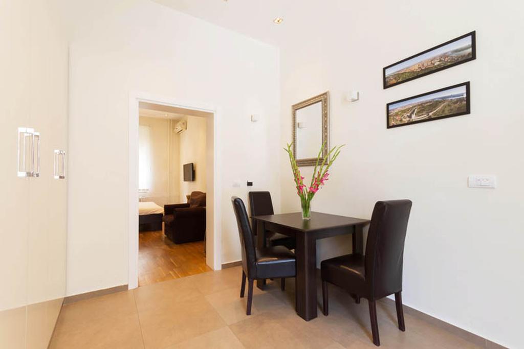 City Break Apartments Chic And Luxury Beograd Eksteriør bilde